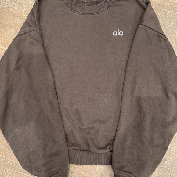 ALO Yoga Brown Crew Neck Sweatshirt - Picture 2 of 3